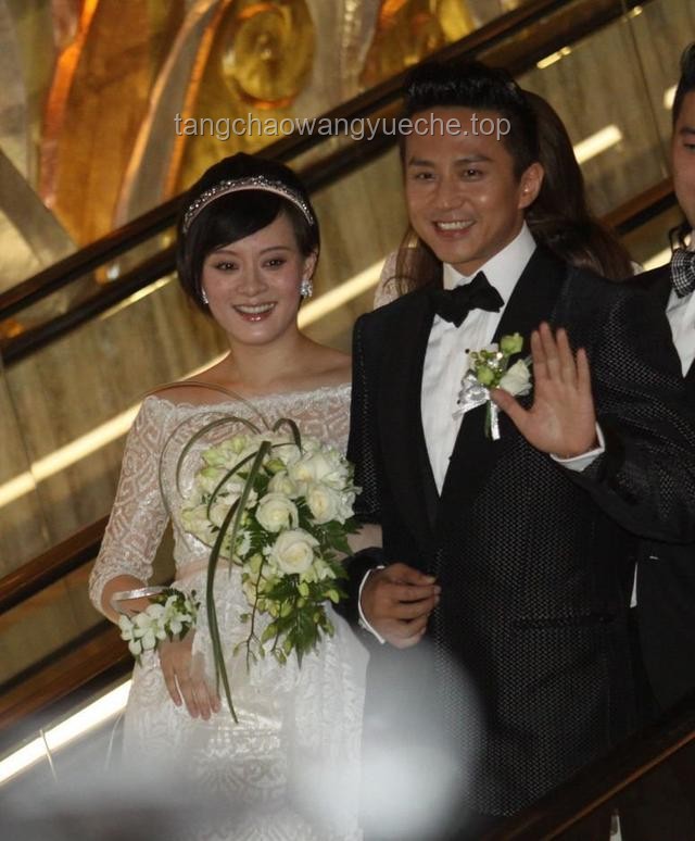孙俪长文庆婚周年，疑正面回应移民传闻